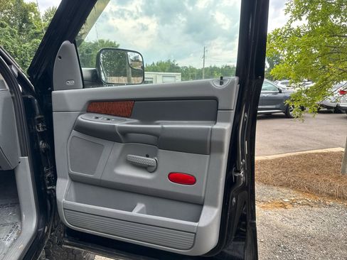 Used 2006 Dodge Ram 3500 Truck Laramie AWD/4WD image 29