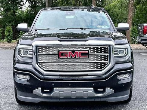 Used 2017 GMC Sierra 1500 Denali w/ Denali Ultimate Package AWD/4WD image 6