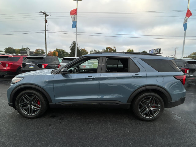 Used 2026 Ford Explorer ST AWD/4WD image 4