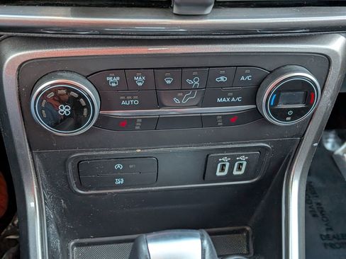 Used 2022 Ford EcoSport SE w/ Interior Protection Package image 30