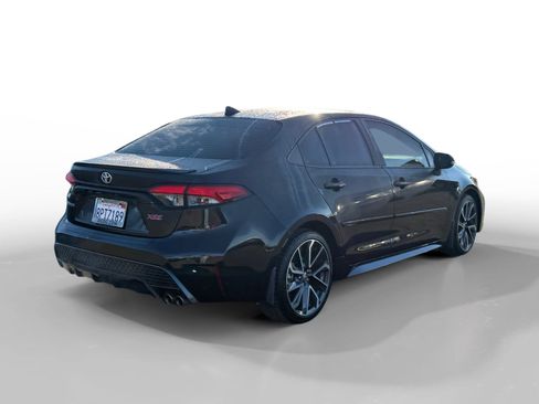 Used 2020 Toyota Corolla XSE image 5