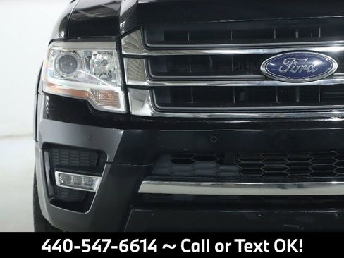 Used 2017 Ford Expedition Limited image 17