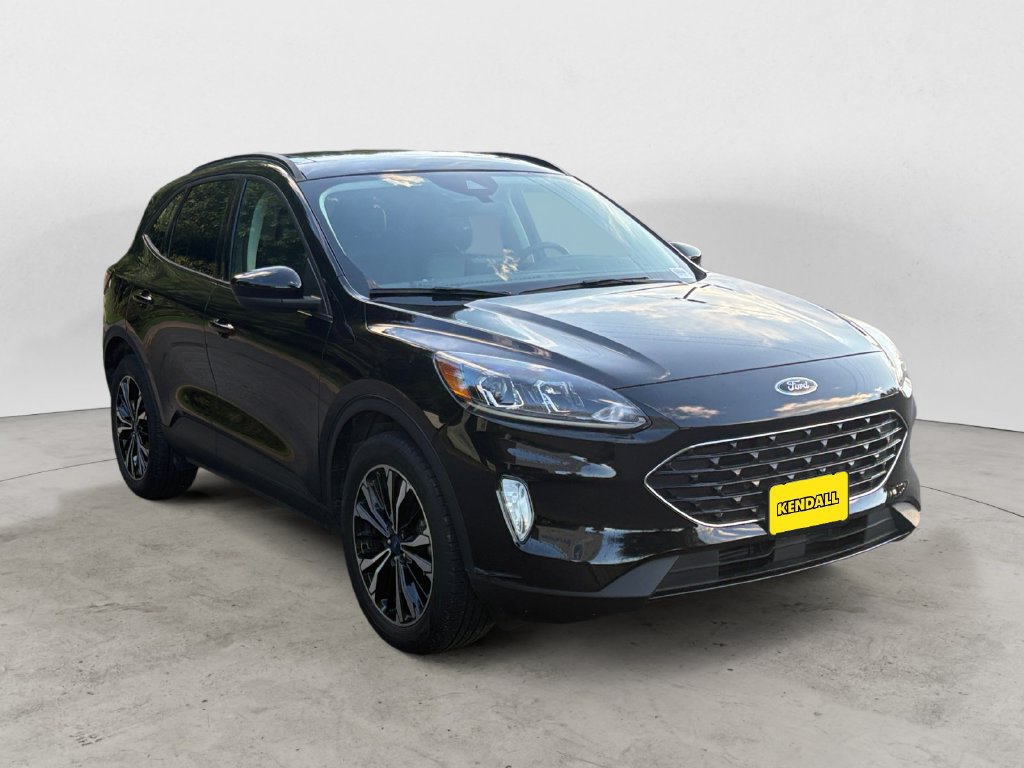 Certified 2022 Ford Escape SEL w/ SEL Stealth AWD Package image 3