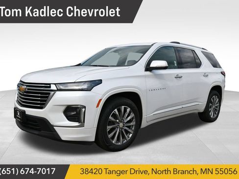 Used 2023 Chevrolet Traverse Premier AWD/4WD image 1