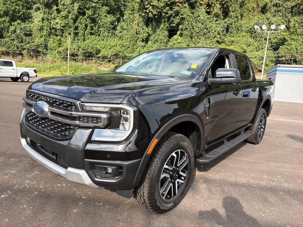 New 2026 Ford Ranger Lariat w/ FX4 Off-Road Package AWD/4WD image 10