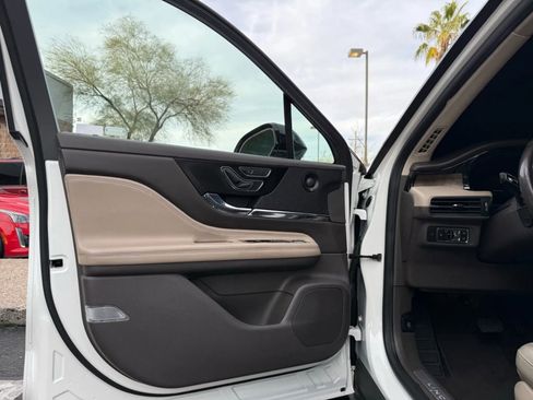 Used 2020 Lincoln Corsair Reserve w/ Equipment Group 201A image 37