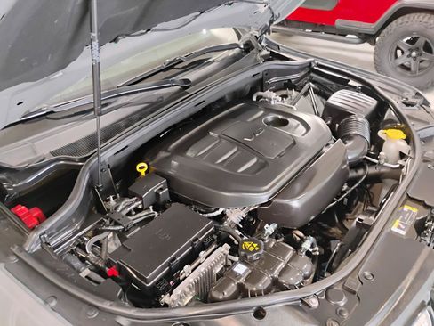 Used 2021 Jeep Grand Cherokee Laredo X RWD image 36