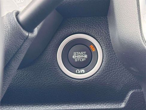 Used 2025 RAM 2500 Big Horn image 18