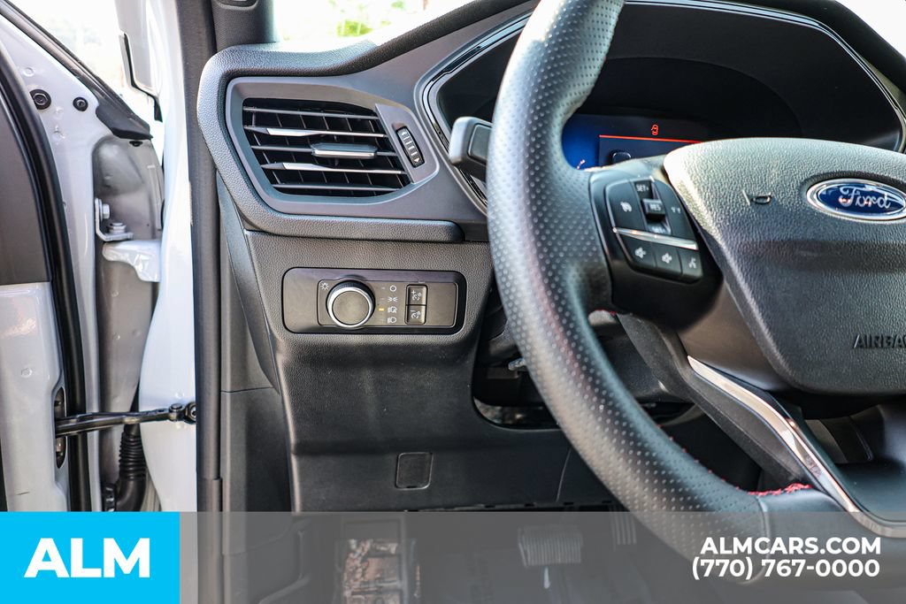 Used 2025 Ford Escape ST-Line FWD image 24