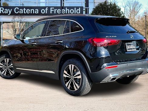 New 2026 Mercedes-Benz GLA 250 4MATIC image 3
