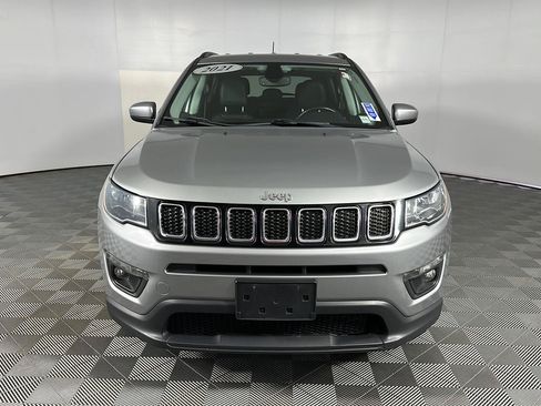 Used 2021 Jeep Compass Latitude w/ Convenience Group AWD/4WD image 4