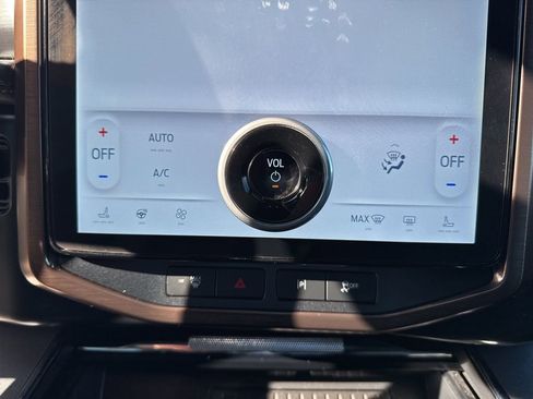 Used 2023 Ford F150 Lightning Lariat w/ Tow Technology Package image 15