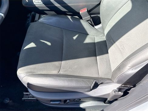 Used 2023 Nissan Ariya FWD image 21