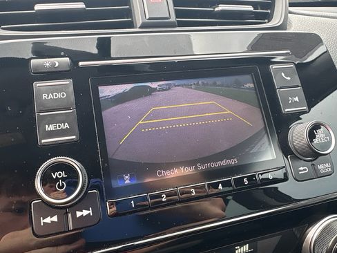 Used 2019 Honda CR-V LX image 16