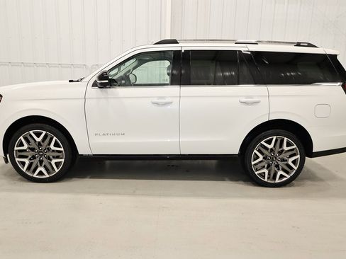 New 2025 Ford Expedition Platinum w/ Platinum Ultimate Package image 5