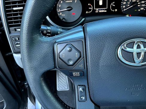 Used 2021 Toyota Sequoia Limited image 23