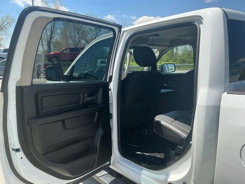 Used 2021 RAM 1500 4x4 Crew Cab Classic w/ Protection Group image 17