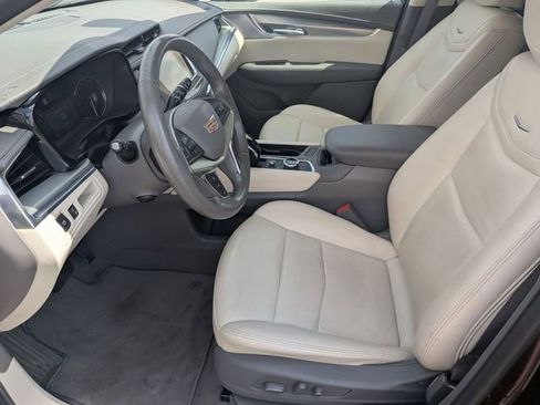Used 2023 Cadillac XT5 Premium Luxury w/ LPO, Floor Liner Package AWD/4WD image 12