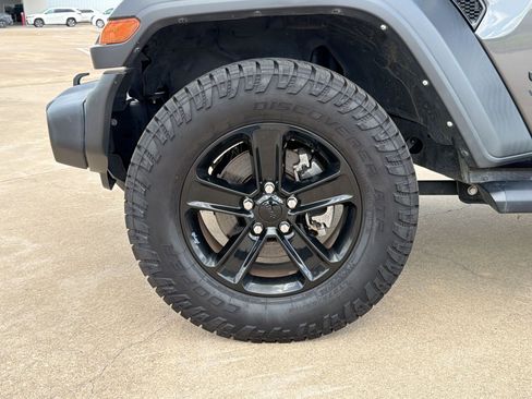 Used 2021 Jeep Wrangler Unlimited Sport AWD/4WD image 12