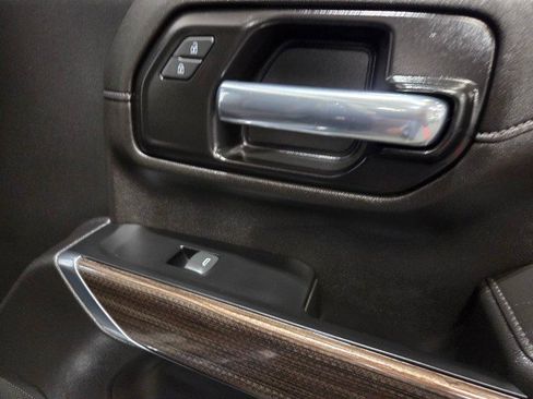 Used 2022 Chevrolet Silverado 2500 LT w/ Convenience Package image 40