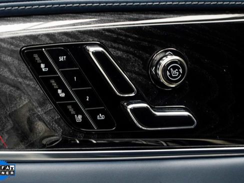 Used 2025 Cadillac Escalade IQ Luxury 2 image 39