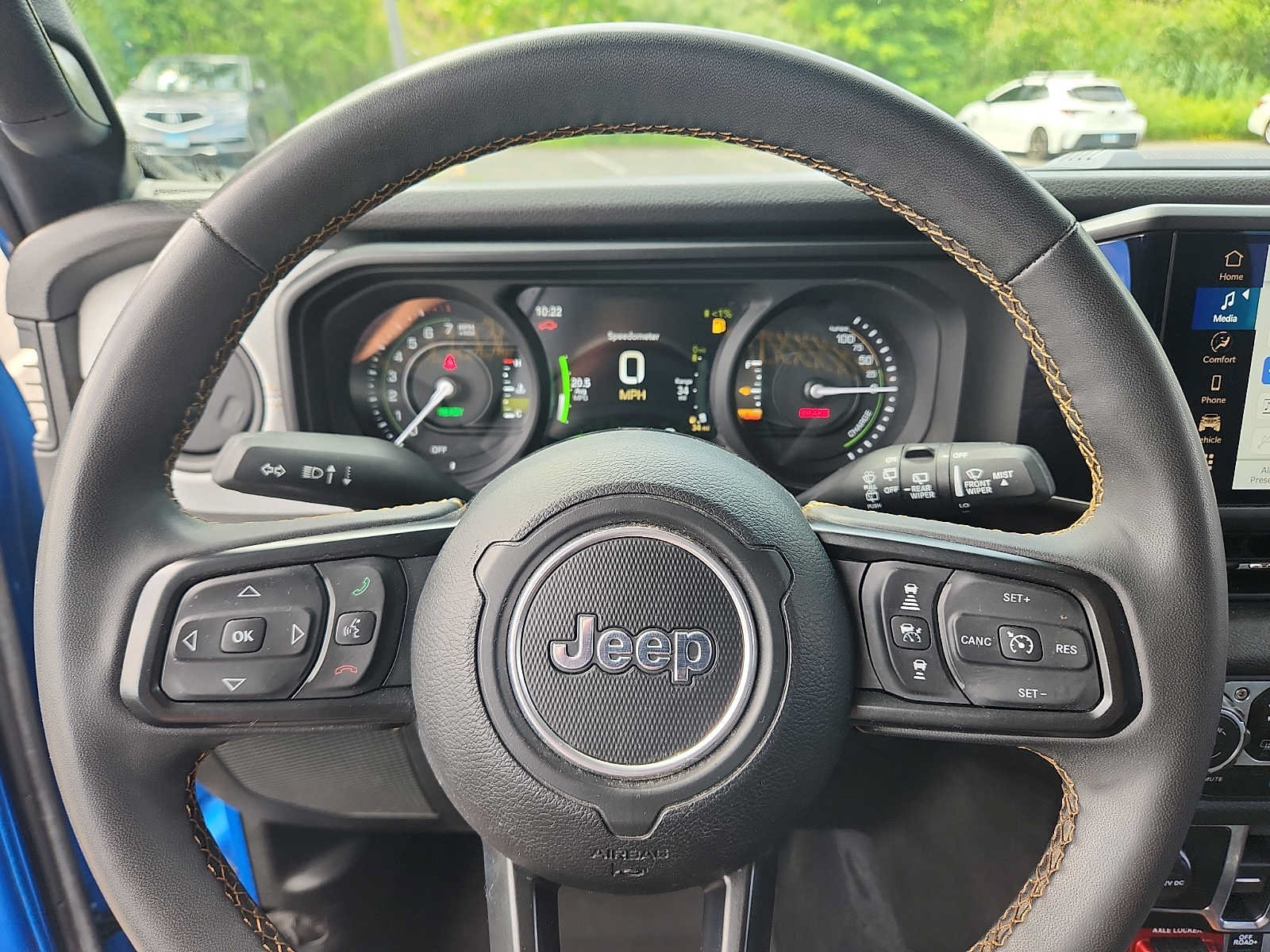 Used 2024 Jeep Wrangler Unlimited AWD/4WD image 18
