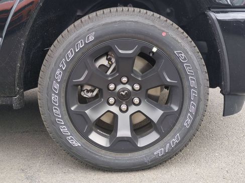 New 2026 RAM 1500 Big Horn AWD/4WD image 9