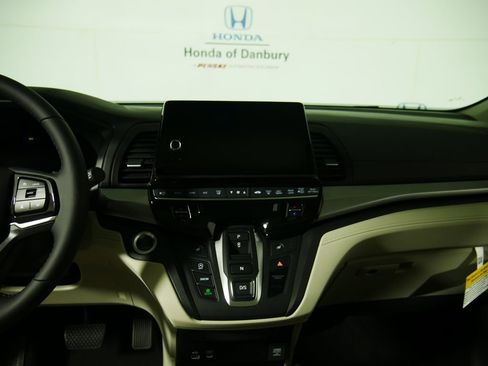 New 2026 Honda Odyssey EX-L image 11