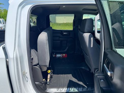 Used 2020 Chevrolet Silverado 1500 LT w/ Remote Start Package AWD/4WD image 13