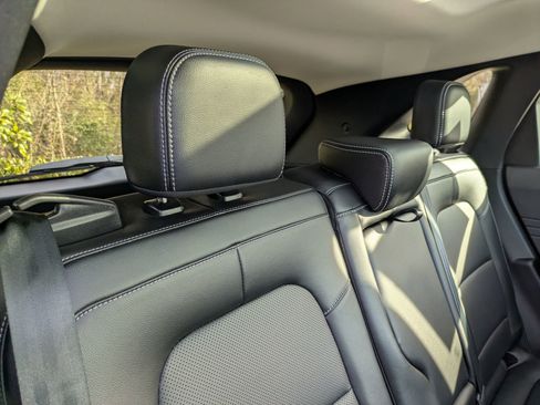 Certified 2022 Ford Escape SEL w/ Technology Package image 40