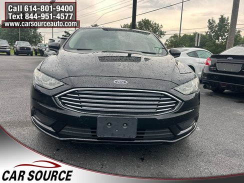 Used 2018 Ford Fusion SE w/ Fusion SE Technology Package FWD image 6