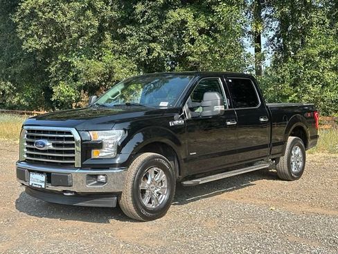 Used 2017 Ford F150 XLT w/ Equipment Group 302A Luxury AWD/4WD image 5
