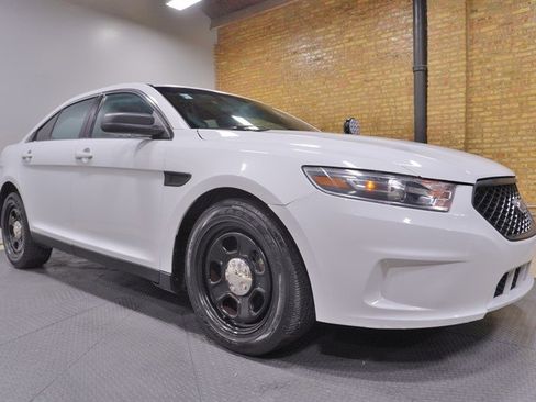 Used 2018 Ford Taurus Police Interceptor AWD image 6