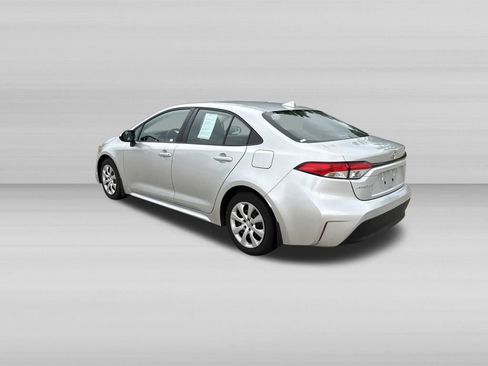 Used 2024 Toyota Corolla LE FWD image 9
