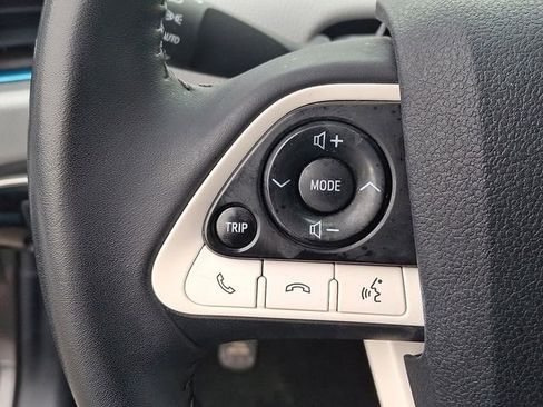 Used 2016 Toyota Prius Four image 20