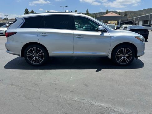 Used 2016 INFINITI QX60 FWD w/ Deluxe Technology Package image 4