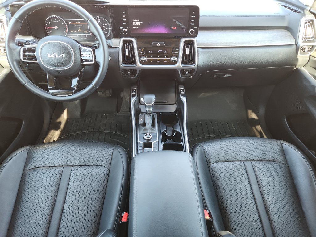 Used 2022 Kia Sorento EX w/ Panoramic Sunroof Package FWD image 21