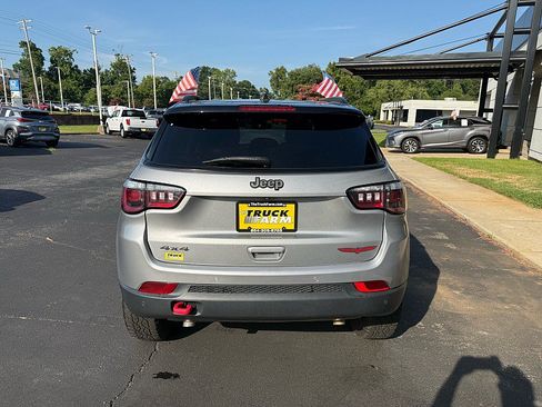 Used 2023 Jeep Compass Trailhawk AWD/4WD image 4