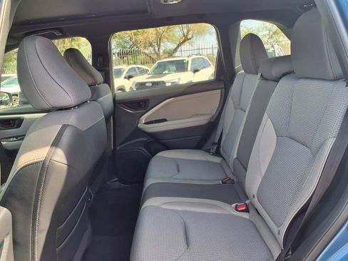 Used 2025 Subaru Forester Premium AWD/4WD image 22