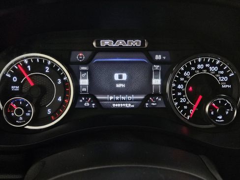 Used 2024 RAM 2500 Laramie AWD/4WD image 12
