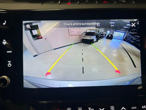 New 2026 Jeep Grand Cherokee Limited AWD/4WD image 16