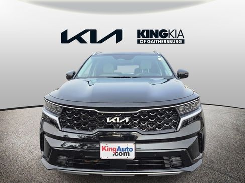 Certified 2023 Kia Sorento SX Prestige w/ Panoramic Sunroof Package AWD/4WD image 9