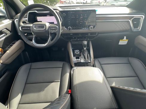 New 2026 GMC Canyon Denali AWD/4WD image 10