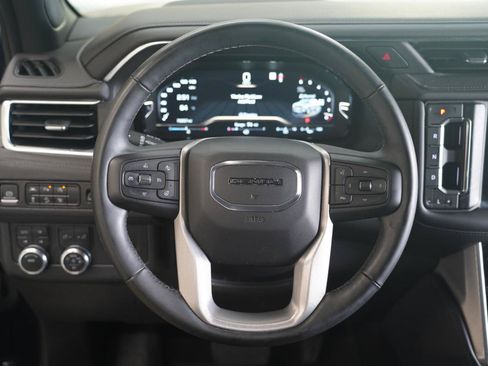 Used 2023 GMC Yukon Denali AWD/4WD image 12