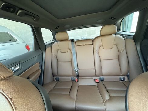 Used 2023 Volvo XC60 B5 Plus w/ Climate Package image 22