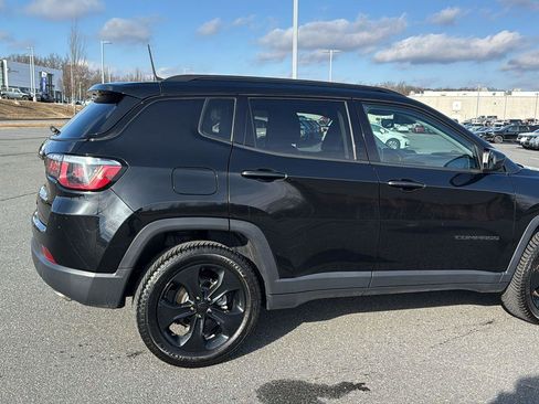 Used 2020 Jeep Compass Latitude image 5