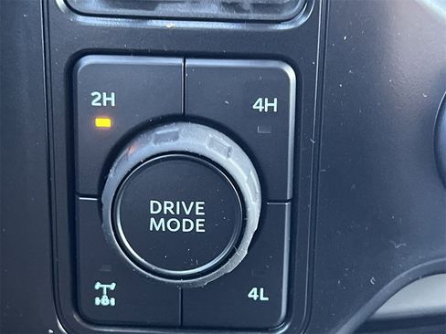 New 2026 Ford F250 Lariat w/ Black Appearance Package image 8