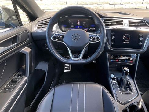 Certified 2023 Volkswagen Tiguan SE R-Line FWD image 4