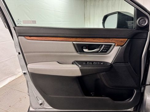 Used 2019 Honda CR-V Touring image 15