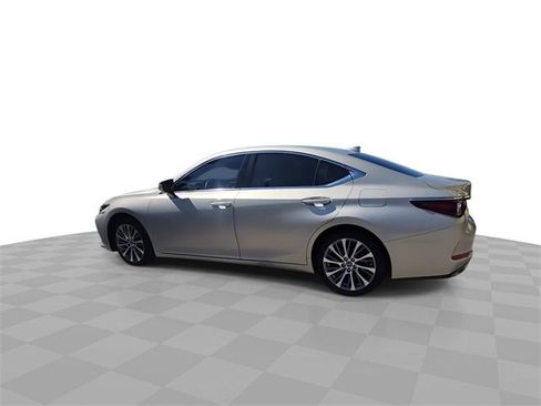 Used 2020 Lexus ES 350 w/ Premium Package image 6